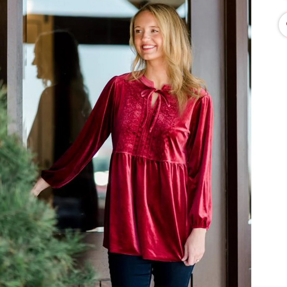The Pioneer Woman Embroidered Red Velvet Empire Waist Top